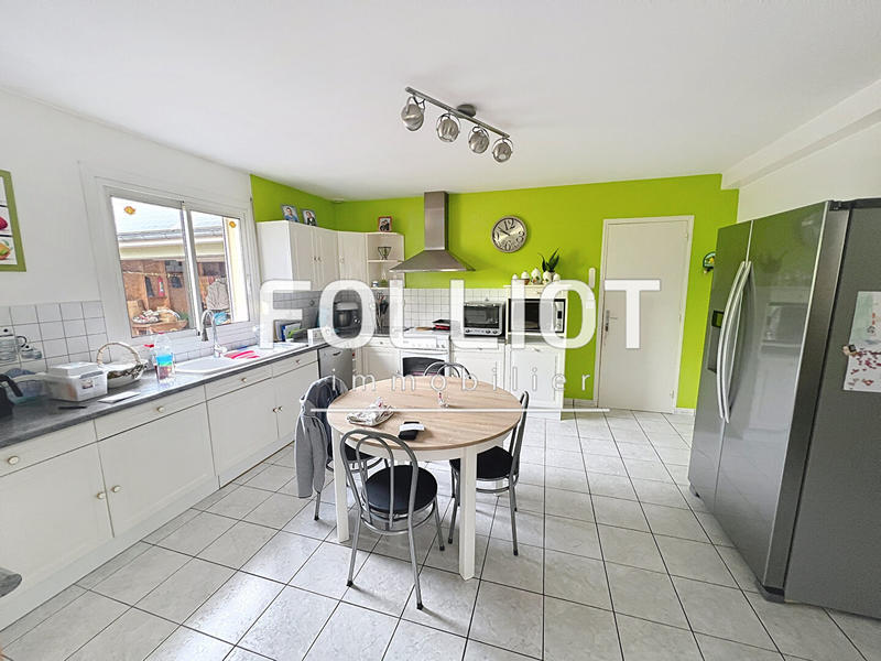 Maison - 121 m² - 6 pièces