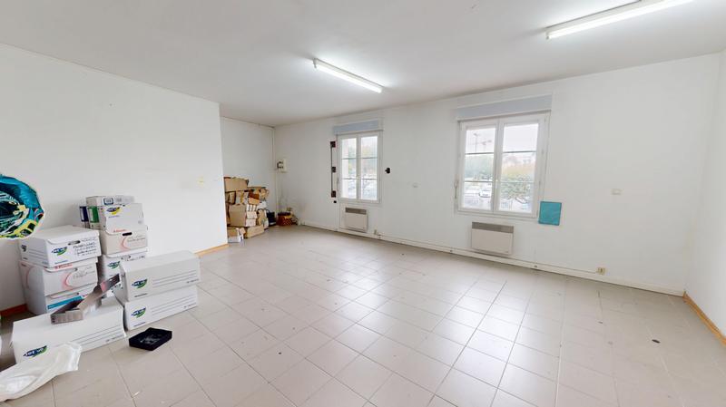 Local commercial - 527 m² - 4 pièces