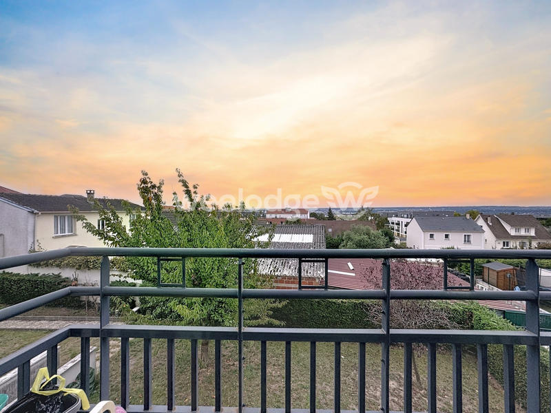 Appartement - 79 m² - 4 pièces