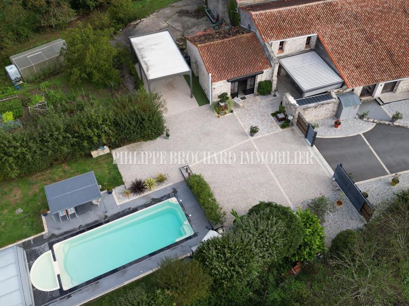 Maison ancienne - 235 m² - 7 pièces