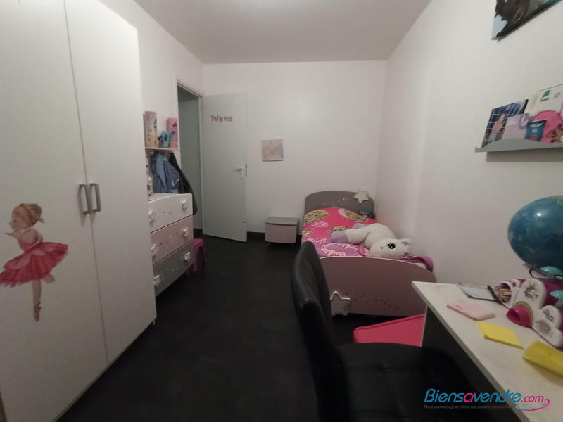 Maison traditionnelle - 160 m² - 6 pièces