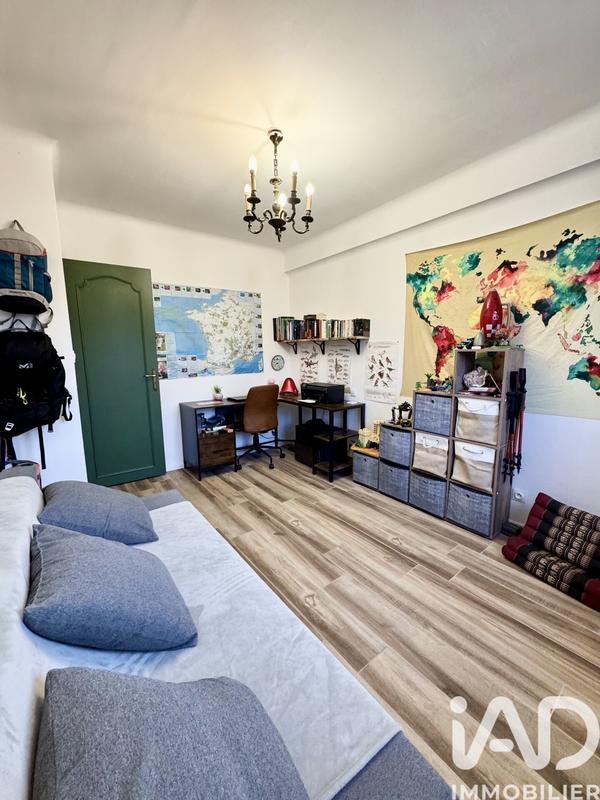 Appartement - 80 m² - 3 pièces