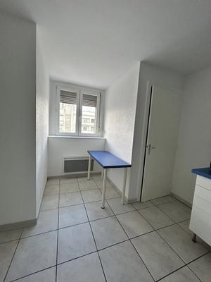 Appartement - 64 m² - 2 pièces