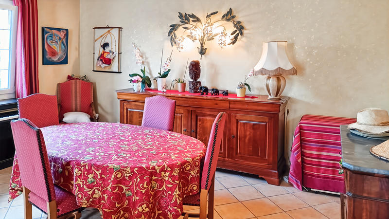 Villa - 180 m² - 6 pièces