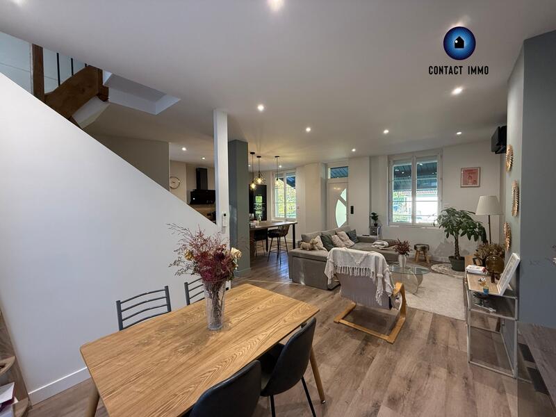 Maison - 125 m² - 5 pièces