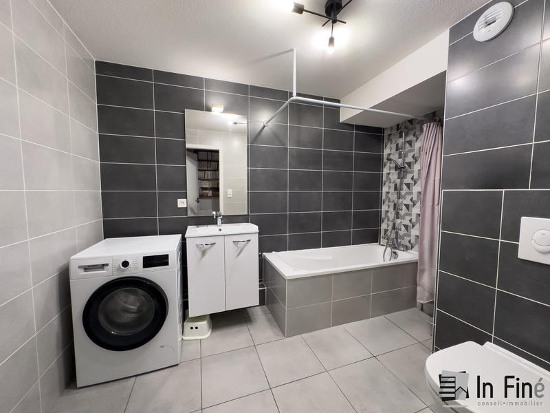 Appartement - 98 m² - 5 pièces