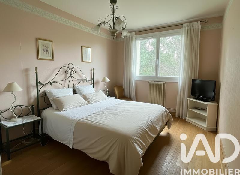 Appartement - 80 m² - 4 pièces