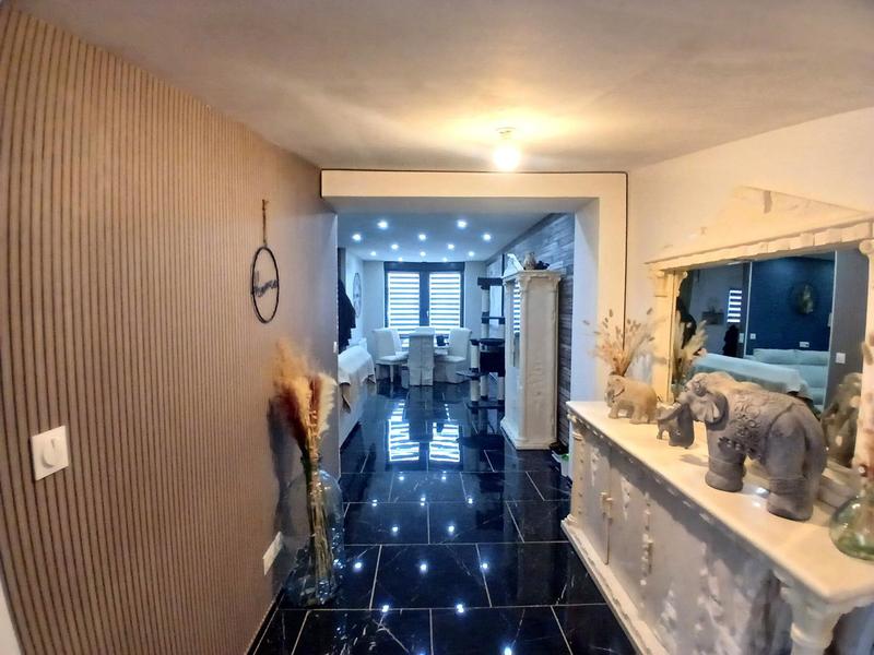 Maison - 95 m² - 4 pièces