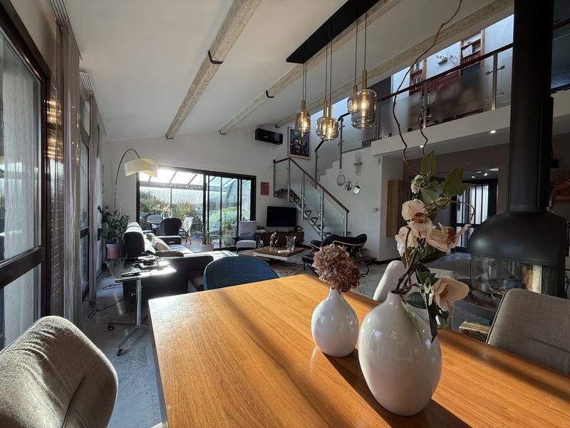 Maison - 178 m² - 6 pièces