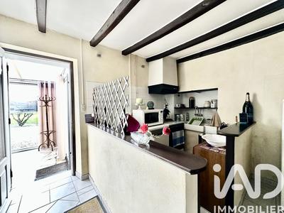 Maison - 271 m² - 10 pièces