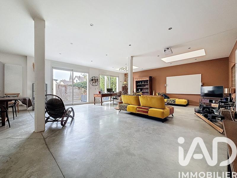 Loft - 206 m² - 6 pièces