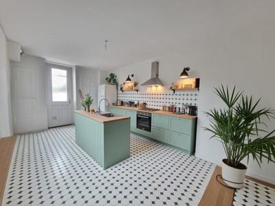 Appartement - 81 m² - 4 pièces