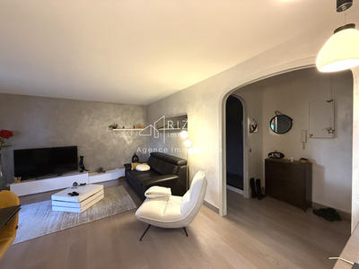 Appartement - 83 m² - 4 pièces