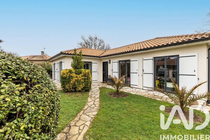 Maison - 110 m² - 5 pièces