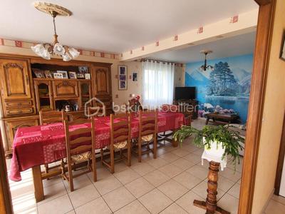 Maison - 140 m² - 7 pièces