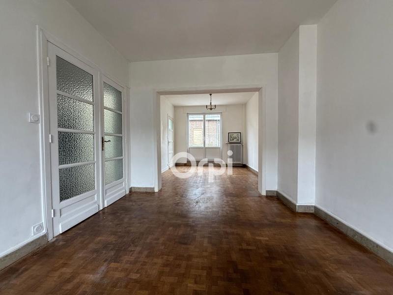 Maison - 210 m² - 10 pièces