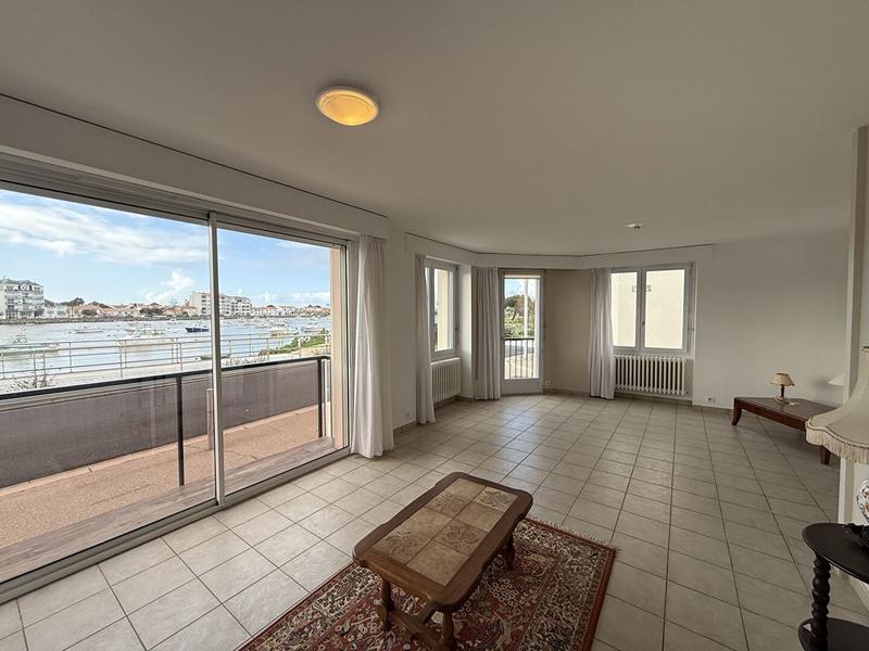 Appartement - 82 m² - 3 pièces