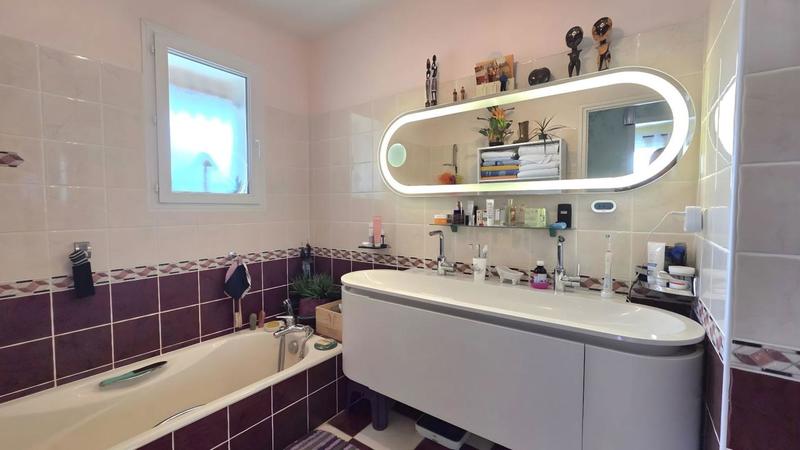 Villa - 132 m² - 6 pièces