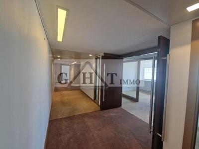 Bureau - 1 529 m²