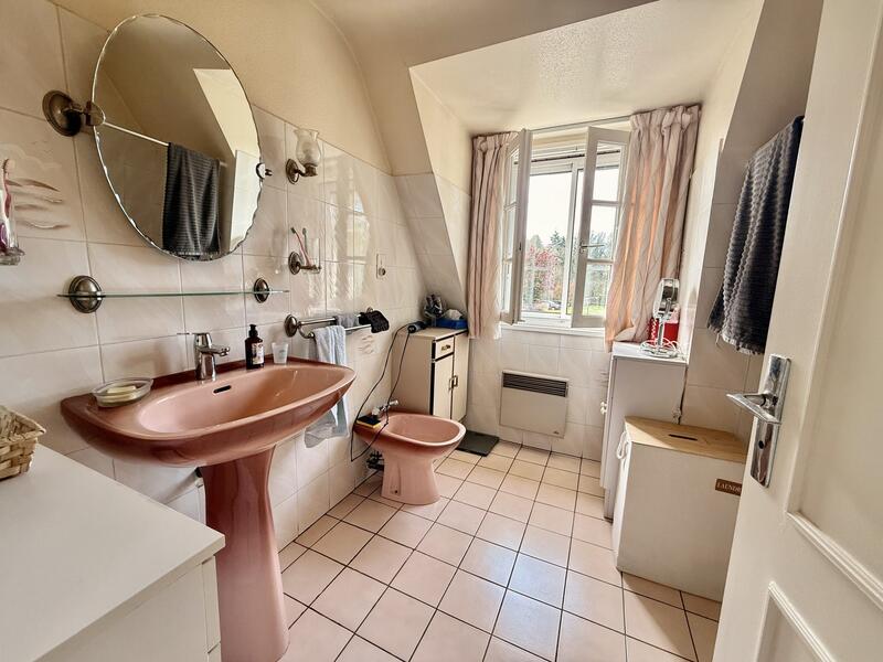 Maison - 189 m² - 6 pièces