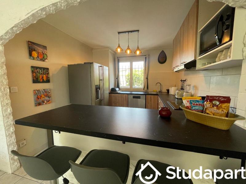 Chambre - 11 m² - 1 pièce