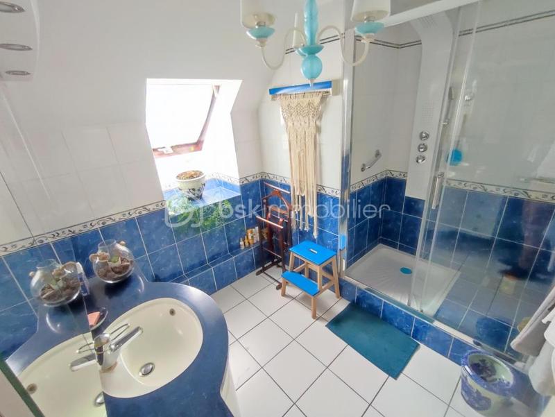 Maison traditionnelle - 119 m² - 5 pièces