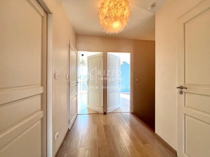 Maison - 144 m² - 5 pièces