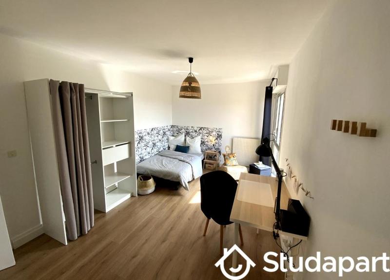 Chambre - 12 m² - 1 pièce