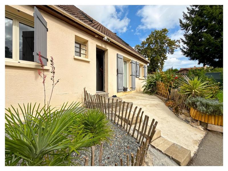 Maison - 106 m² - 4 pièces