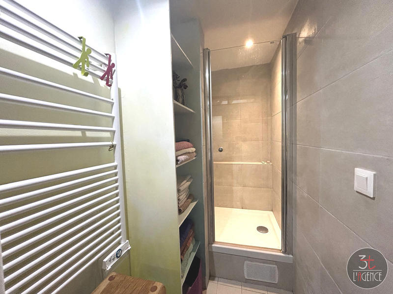 Maison - 99 m² - 4 pièces