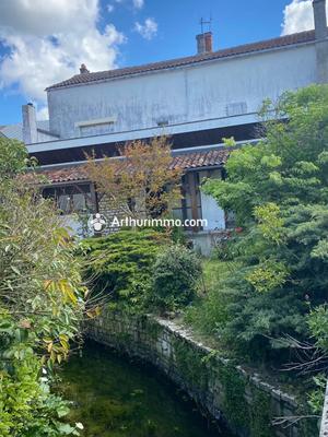 Maison - 266 m² - 14 pièces