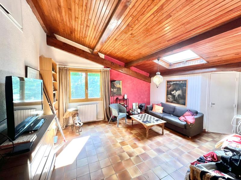 Maison - 282 m² - 9 pièces