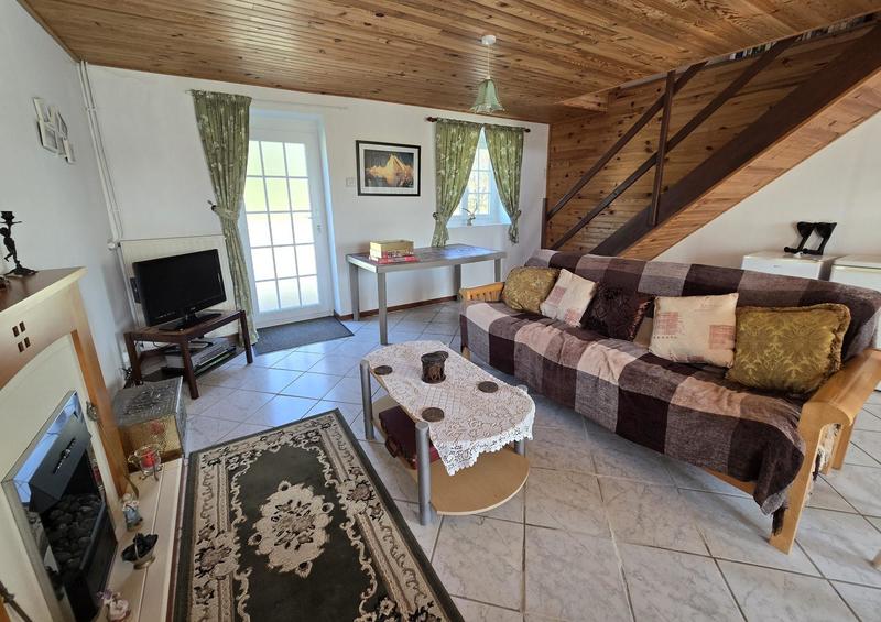 Maison traditionnelle - 217 m² - 8 pièces