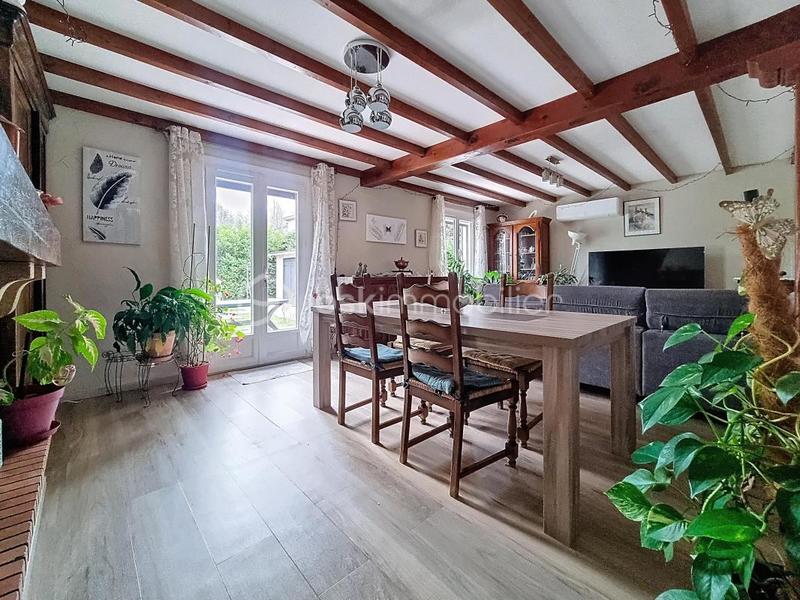 Maison - 102 m² - 5 pièces