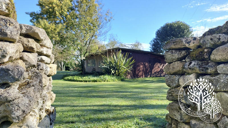 Maison ancienne - 360 m² - 10 pièces