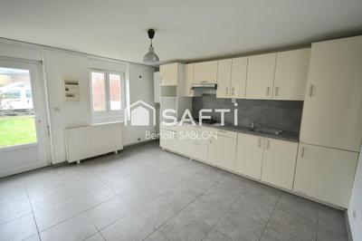 Maison - 100 m² - 5 pièces