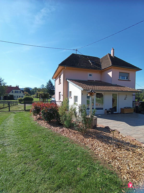 Maison - 260 m² - 7 pièces