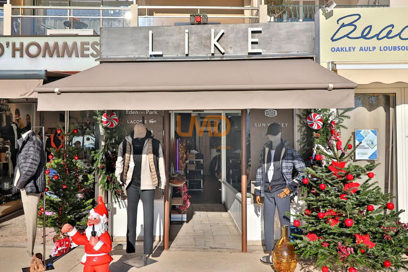 Local commercial - 60 m² - 4 pièces