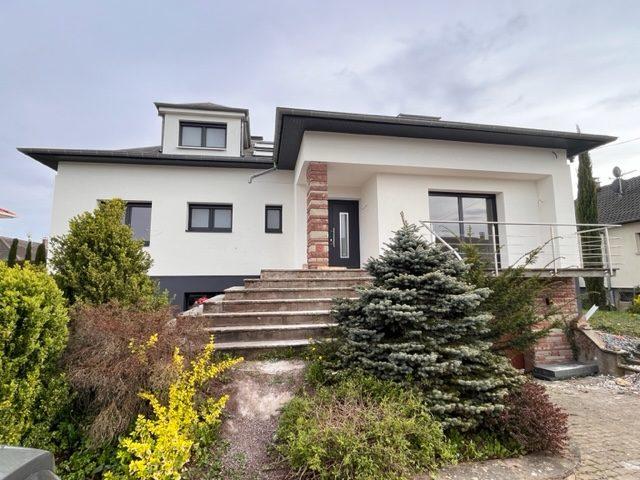 Maison - 166 m² - 5 pièces