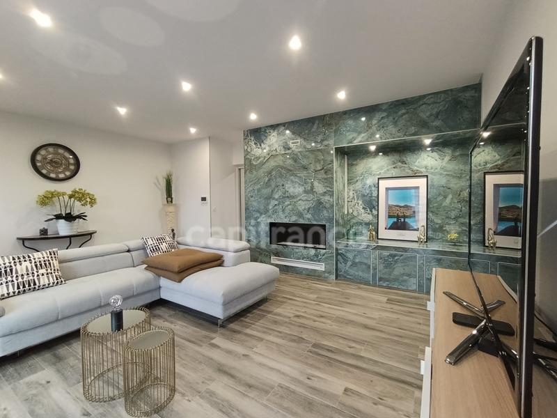 Maison d'architecte - 376 m² - 11 pièces