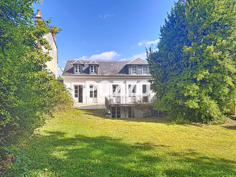 Maison - 163 m² - 6 pièces