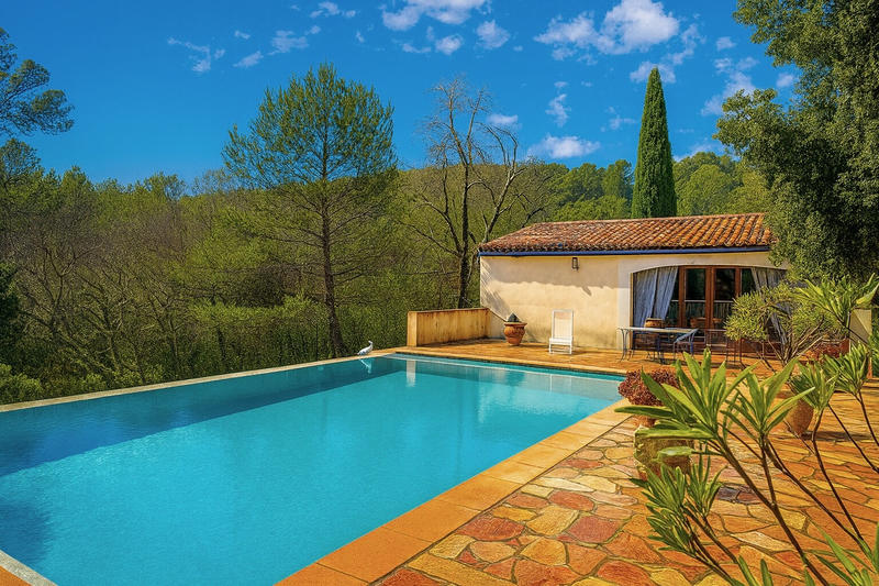 Maison - 137 m² - 4 pièces