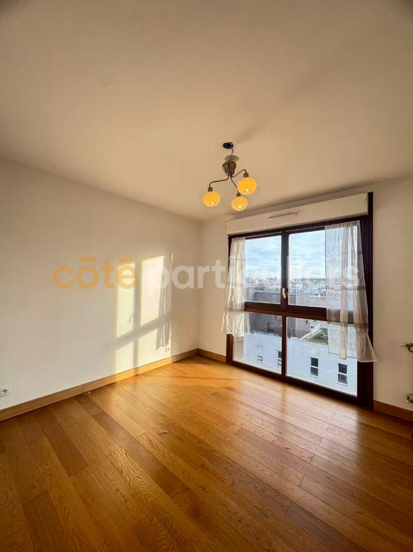 Appartement - 97 m² - 5 pièces