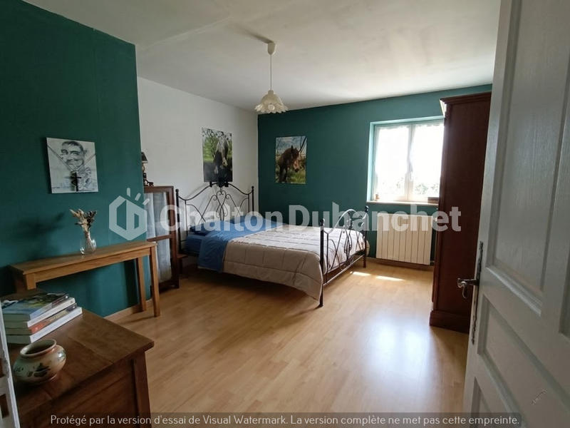 Propriété - 122 m² - 6 pièces