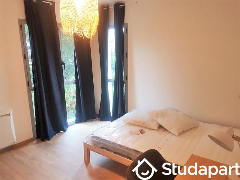 Chambre - 12 m² - 1 pièce