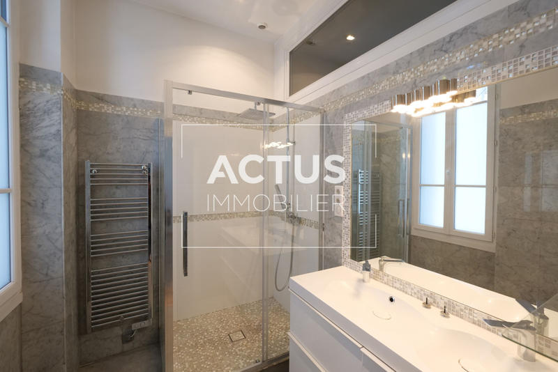 Maison - 155 m² - 6 pièces