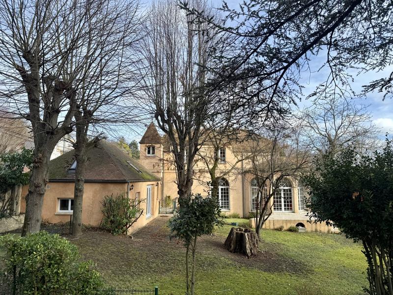 Maison contemporaine - 168 m² - 6 pièces