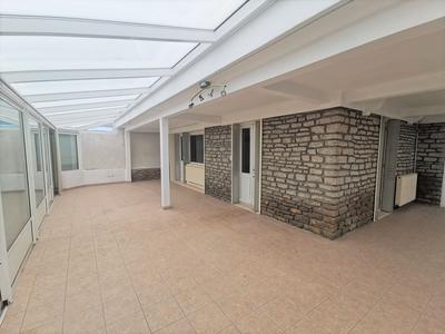 Maison - 245 m² - 7 pièces