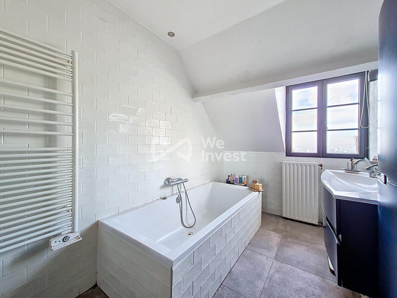 Maison - 140 m² - 6 pièces