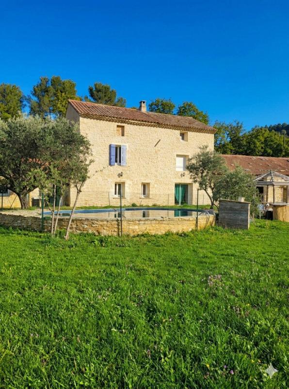 Mas - 266 m² - 8 pièces